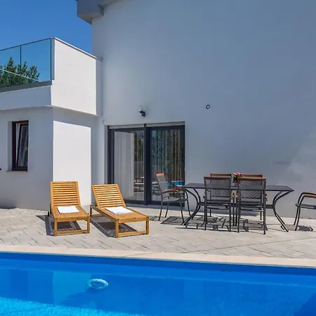 Villa Nina